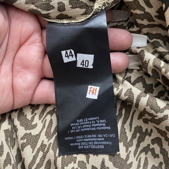 Pieces Tall Wrap Mini Dress in Leopard Print, 16, 130545719 - Picture 9 of 9